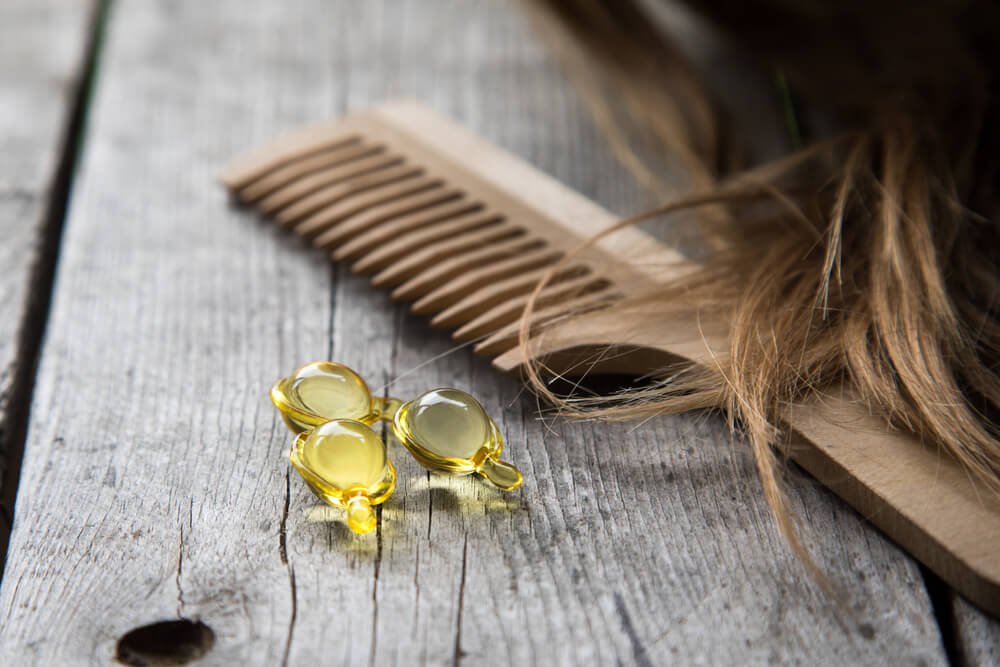 supplements and hair comb