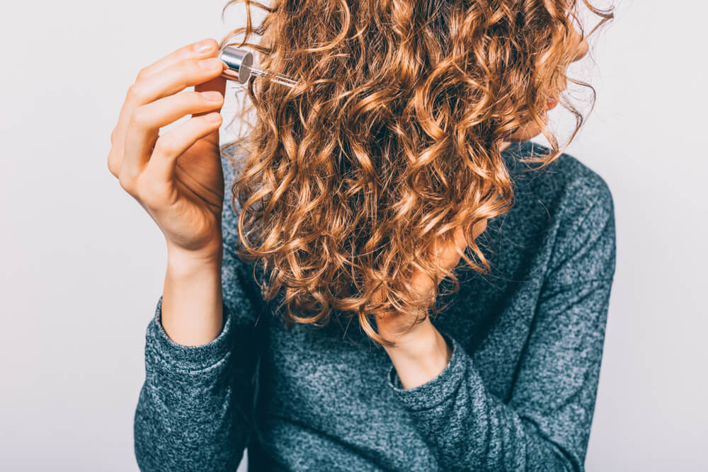 styling curly hair