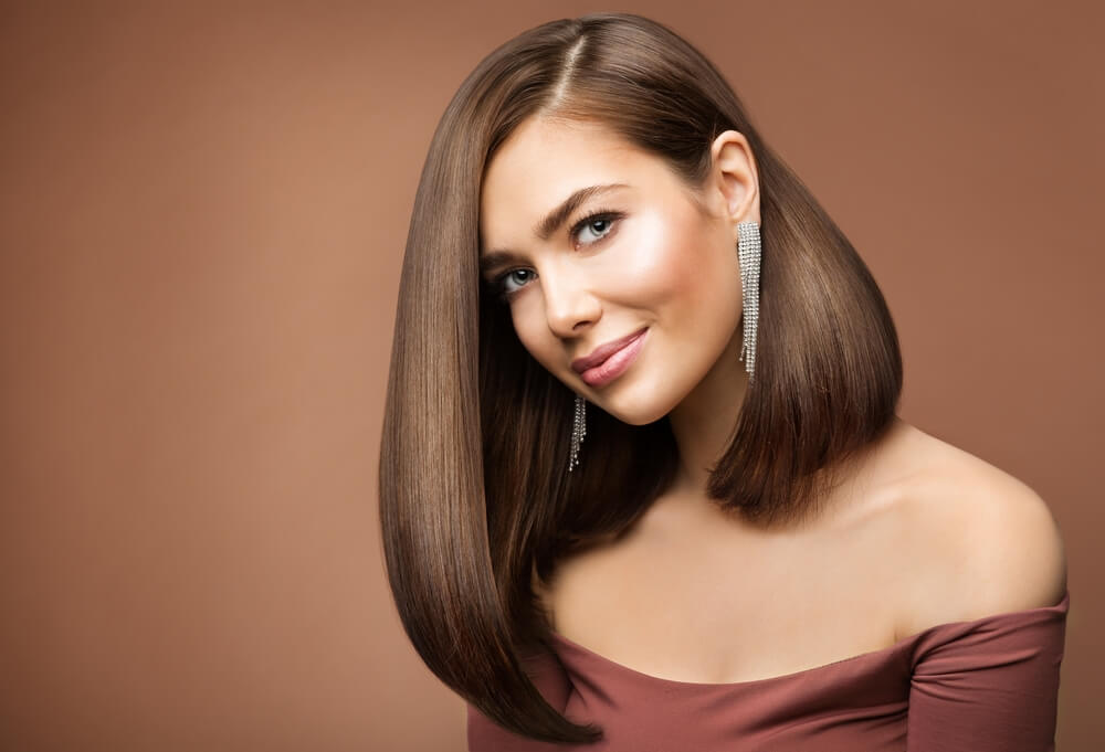 woman lob hair style